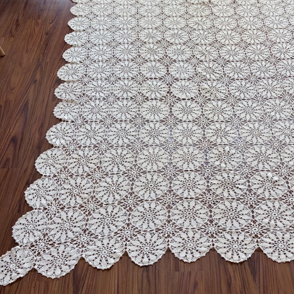 Vintage hand crocheted table cover coverlet 86"x100"